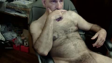 loades182025 online show from September 27, 5:23 am