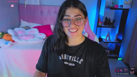 Snapshot of loaluxury chatting on November 14, 9:24 pm Pamela online show from November 14, 9:24 pm