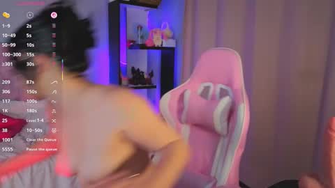 Snapshot of loaluxury chatting on November 28, 11:40 pm Pamela online show from November 28, 11:40 pm