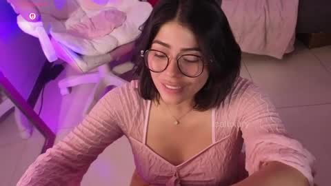 Snapshot of loaluxury chatting on May 14, 10:27 pm Pamela online show from May 14, 10:27 pm