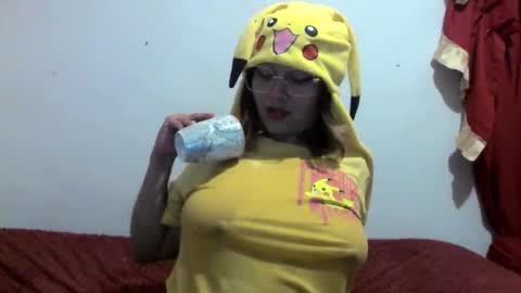 Snapshot of lobalove_98 chatting on April 20, 7:11 am lobalove_98 online show from April 20, 7:11 am