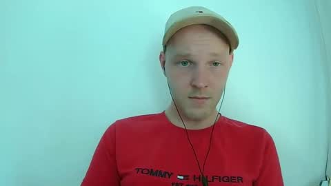 Snapshot of lobert96 chatting on September 11, 12:16 pm lobert96 online show from September 11, 12:16 pm