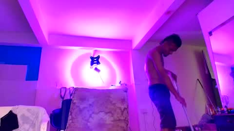 edwin online show from April 28, 7:24 am