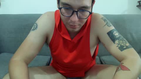 Lobo online show from July 22, 6:22 pm