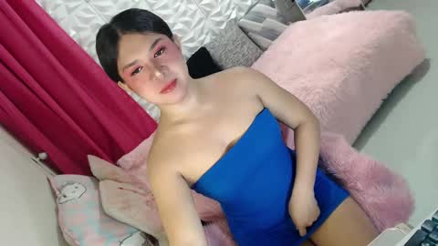 Thea online show from March 8, 7:42 pm