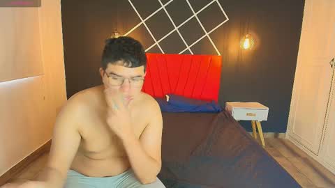 Logan and Chloe online show from November 24, 11:54 am