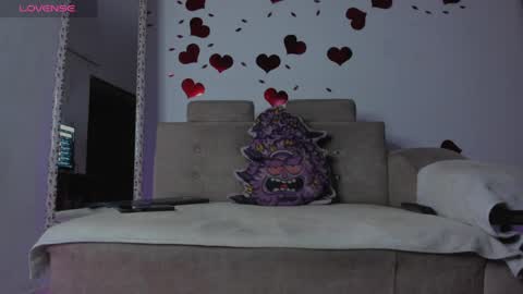 Snapshot of logan_drakex chatting on June 3, 1:30 am LOGAN DRAKE online show from June 3, 1:30 am