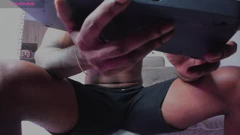 Snapshot of logan_drakex chatting on June 24, 4:33 am LOGAN DRAKE online show from June 24, 4:33 am