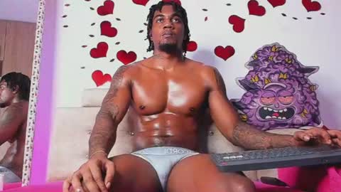 Snapshot of logan_drakex chatting on July 1, 12:56 am LOGAN DRAKE online show from July 1, 12:56 am