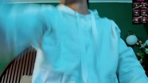 Snapshot of logan_griffin chatting on November 2, 5:21 am logan_griffin online show from November 2, 5:21 am