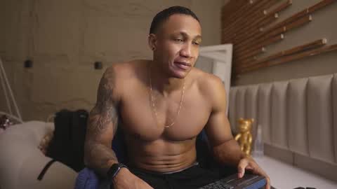 logan_varela online show from March 8, 3:05 pm