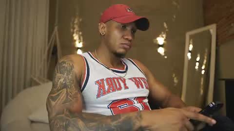 logan_varela online show from August 1, 1:32 pm