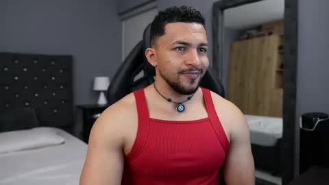 loganmartinx online show from April 12, 11:21 pm