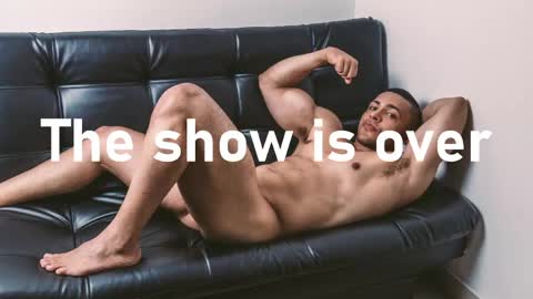 loganmartinx online show from May 16, 1:02 am