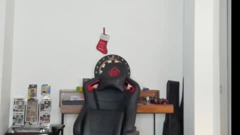 Snapshot of logannick chatting on January 23, 7:22 am Logan online show from January 23, 7:22 am