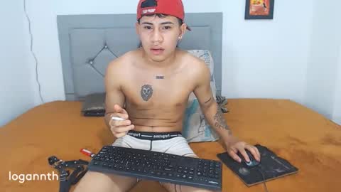 Snapshot of logannthh chatting on December 19, 12:23 pm logannthh online show from December 19, 12:23 pm