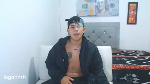 logannthh online show from January 5, 11:01 pm