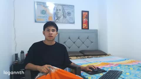 Snapshot of logannthh chatting on January 22, 7:57 am logannthh online show from January 22, 7:57 am