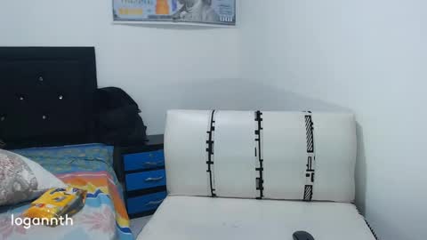 Snapshot of logannthh chatting on February 22, 10:18 am logannthh online show from February 22, 10:18 am