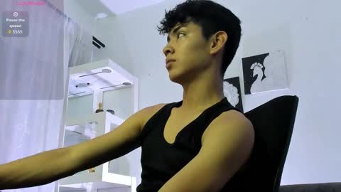 Snapshot of logantwink18 chatting on September 10, 12:05 pm logantwink18 online show from September 10, 12:05 pm