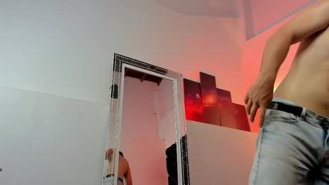 Snapshot of loganwolfjs chatting on March 10, 3:11 am Logan Wolf online show from March 10, 3:11 am