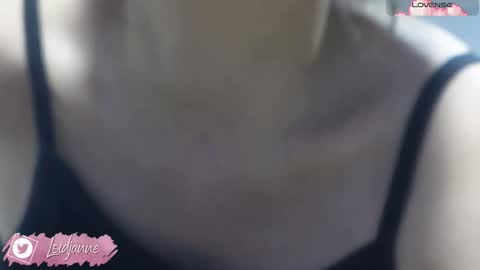 Snapshot of loidjanne chatting on November 10, 4:33 am Janne Miller 9pm to 3am GMT-5 online show from November 10, 4:33 am