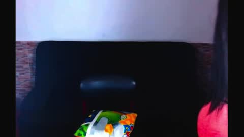 Snapshot of lois_fer chatting on June 21, 8:44 pm Lois online show from June 21, 8:44 pm
