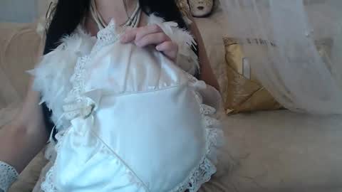 Lilu online show from January 11, 7:24 am