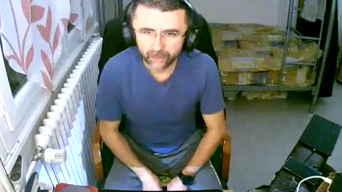 Snapshot of lokoum39 chatting on January 30, 6:21 pm lokoum39 online show from January 30, 6:21 pm