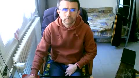 Snapshot of lokoum39 chatting on March 4, 12:55 pm lokoum39 online show from March 4, 12:55 pm