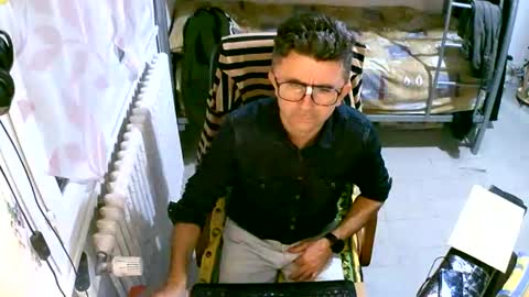 Snapshot of lokoum39 chatting on November 13, 4:50 pm lokoum39 online show from November 13, 4:50 pm