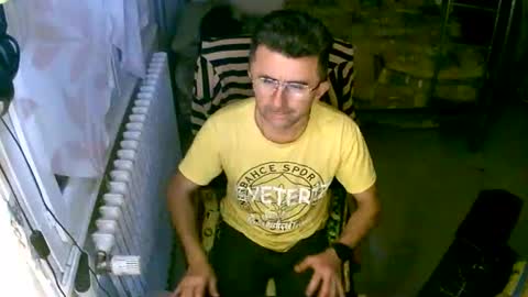 Snapshot of lokoum39 chatting on November 16, 6:24 pm lokoum39 online show from November 16, 6:24 pm