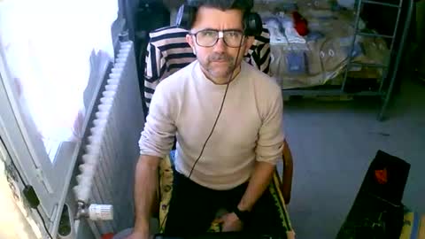 Snapshot of lokoum39 chatting on November 21, 3:22 pm lokoum39 online show from November 21, 3:22 pm