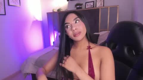 Lola online show from June 17, 3:24 pm