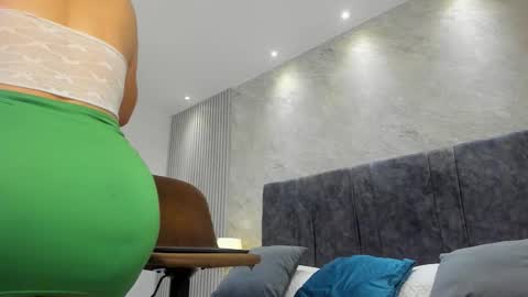 Lola Sweet online show from November 9, 12:25 pm