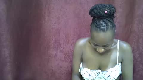 lola_beib online show from April 28, 5:07 pm