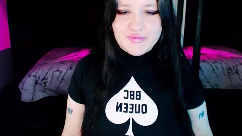 Snapshot of lola_chi chatting on September 13, 8:52 pm Lola Chi online show from September 13, 8:52 pm