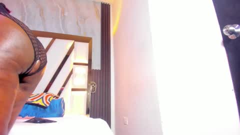 Lola online show from November 1, 11:34 am