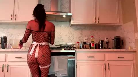 Snapshot of lola_la_lita chatting on September 22, 6:10 pm lola_la_lita online show from September 22, 6:10 pm