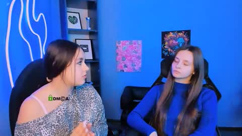 lola_shyy online show from February 26, 11:42 am