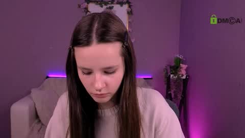 lola_shyy online show from March 7, 10:45 am