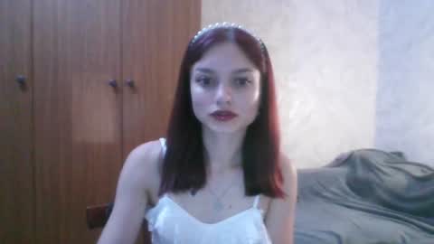 Snapshot of lola_sweetglow chatting on July 13, 8:00 pm lola_sweetglow online show from July 13, 8:00 pm