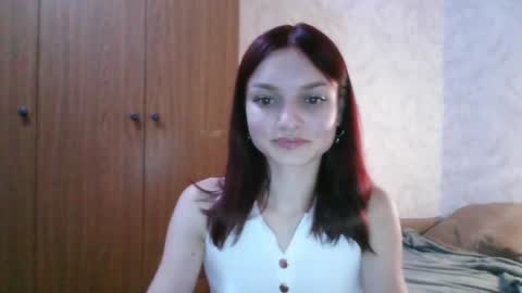 Snapshot of lola_sweetglow chatting on August 5, 8:11 pm lola_sweetglow online show from August 5, 8:11 pm