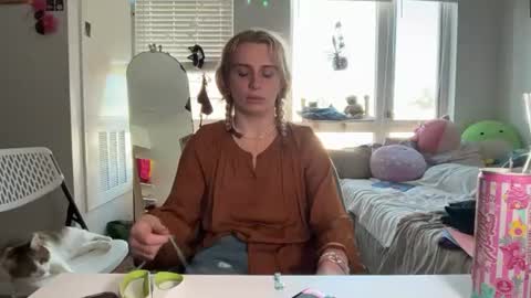 Snapshot of lolaa555 chatting on July 24, 3:43 pm lolaa555 online show from July 24, 3:43 pm