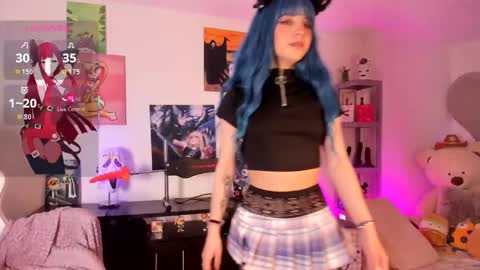 Snapshot of lolaa_bunnyy chatting on November 9, 5:22 pm Lola Bunny online show from November 9, 5:22 pm