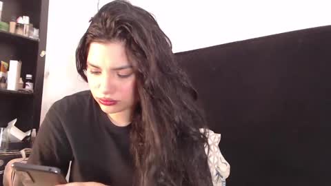 Snapshot of lolaa_staars chatting on January 26, 12:01 pm lolaa_staars online show from January 26, 12:01 pm