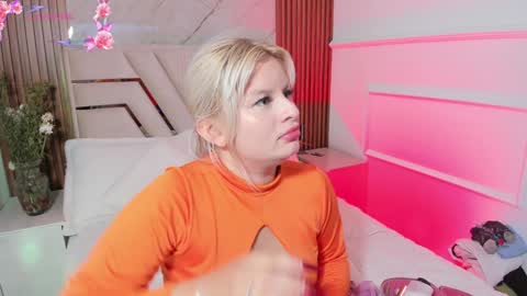 Lola Angel online show from January 16, 8:14 pm