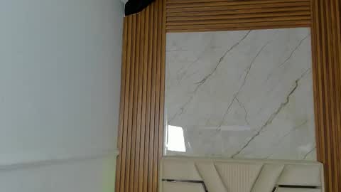 Lola Angel online show from September 30, 11:59 am