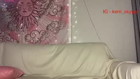 Lola online show from July 27, 11:50 am