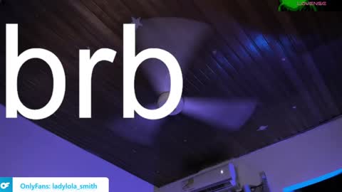 lolaasmith_21 online show from December 12, 1:32 am